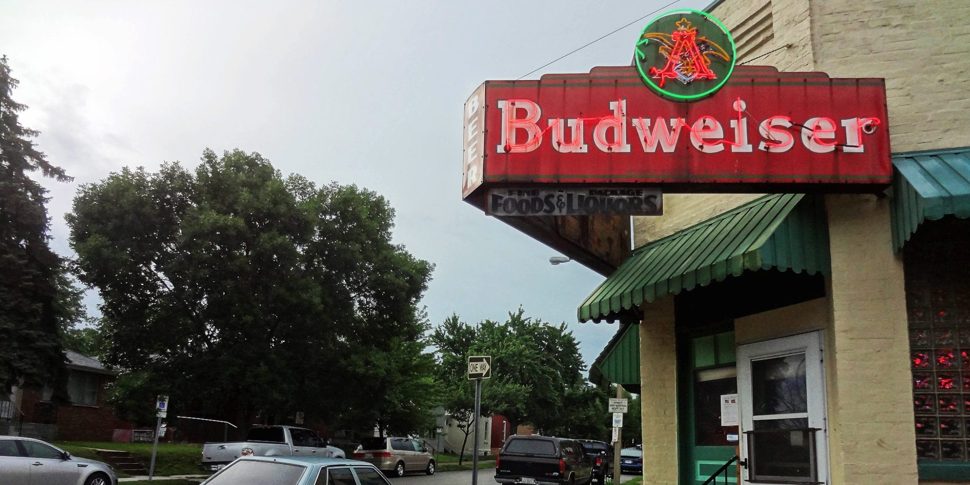 Iowa Buffet in Gravois Park, St. Louis. Photo by Paul Sableman.