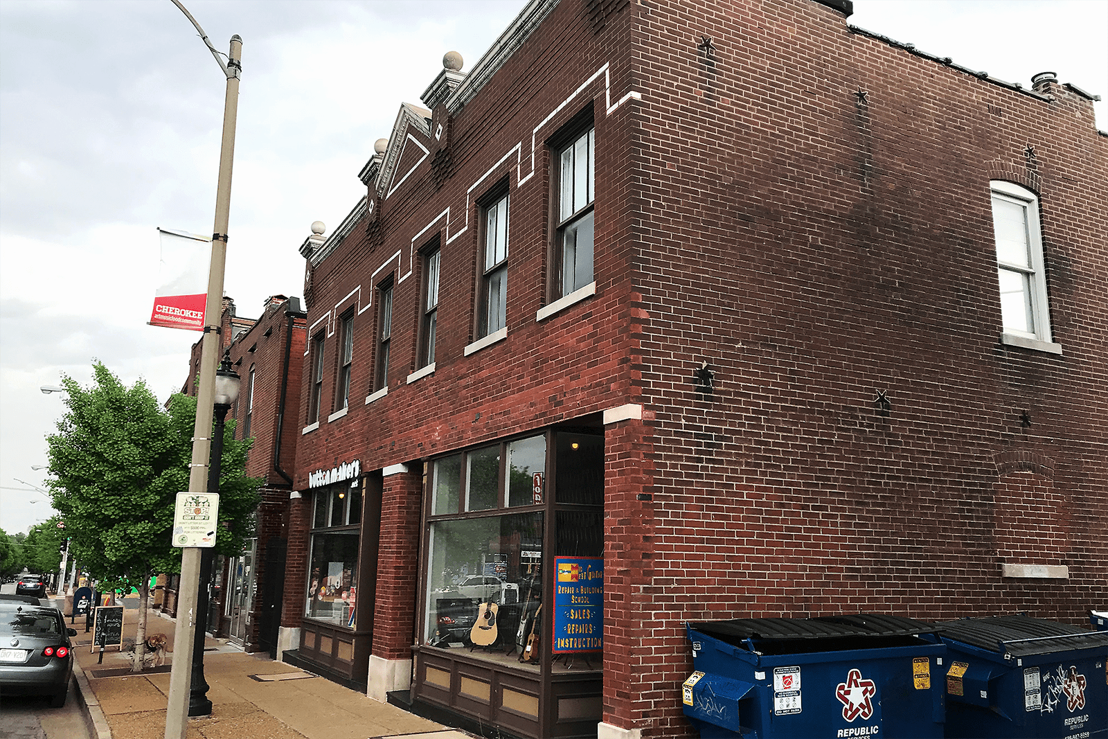 2608 Cherokee, one of Landmarks St. Louis' Most Enhanced award winners.