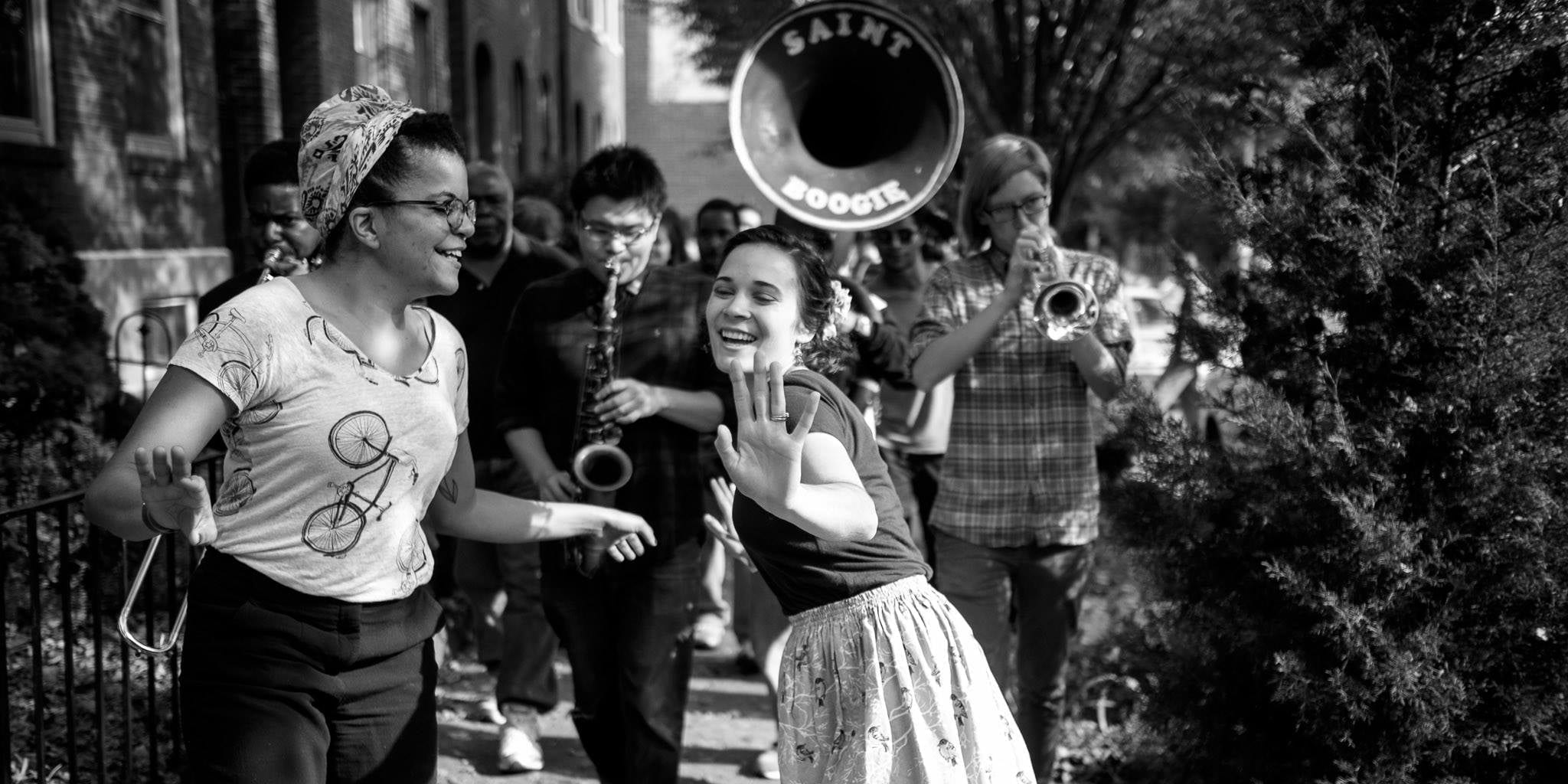 Music and dancing at the Cherokee Street Jazz Crawl.