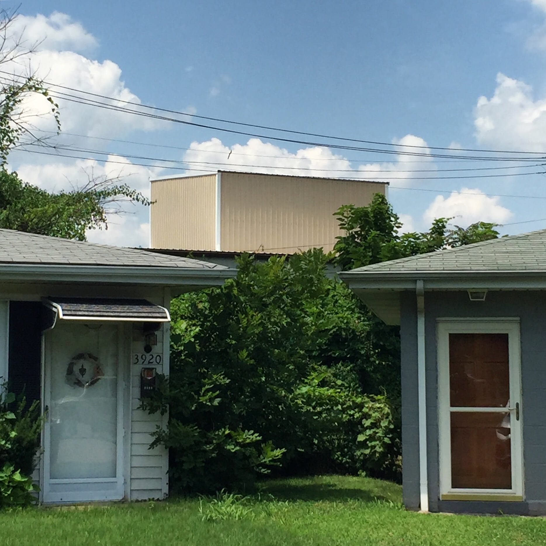 Neighboring ranch houses on Pomona Court in Dutchtown, St. Louis. Photo by Josh Burbridge.