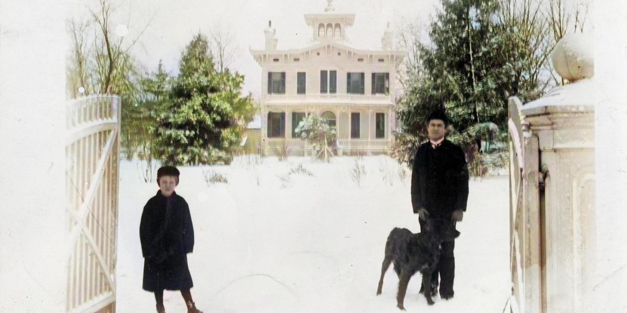 The John Withnell Dunn mansion in the winter of 1883. Colorization by Mark Loehrer (@archcityhistory).